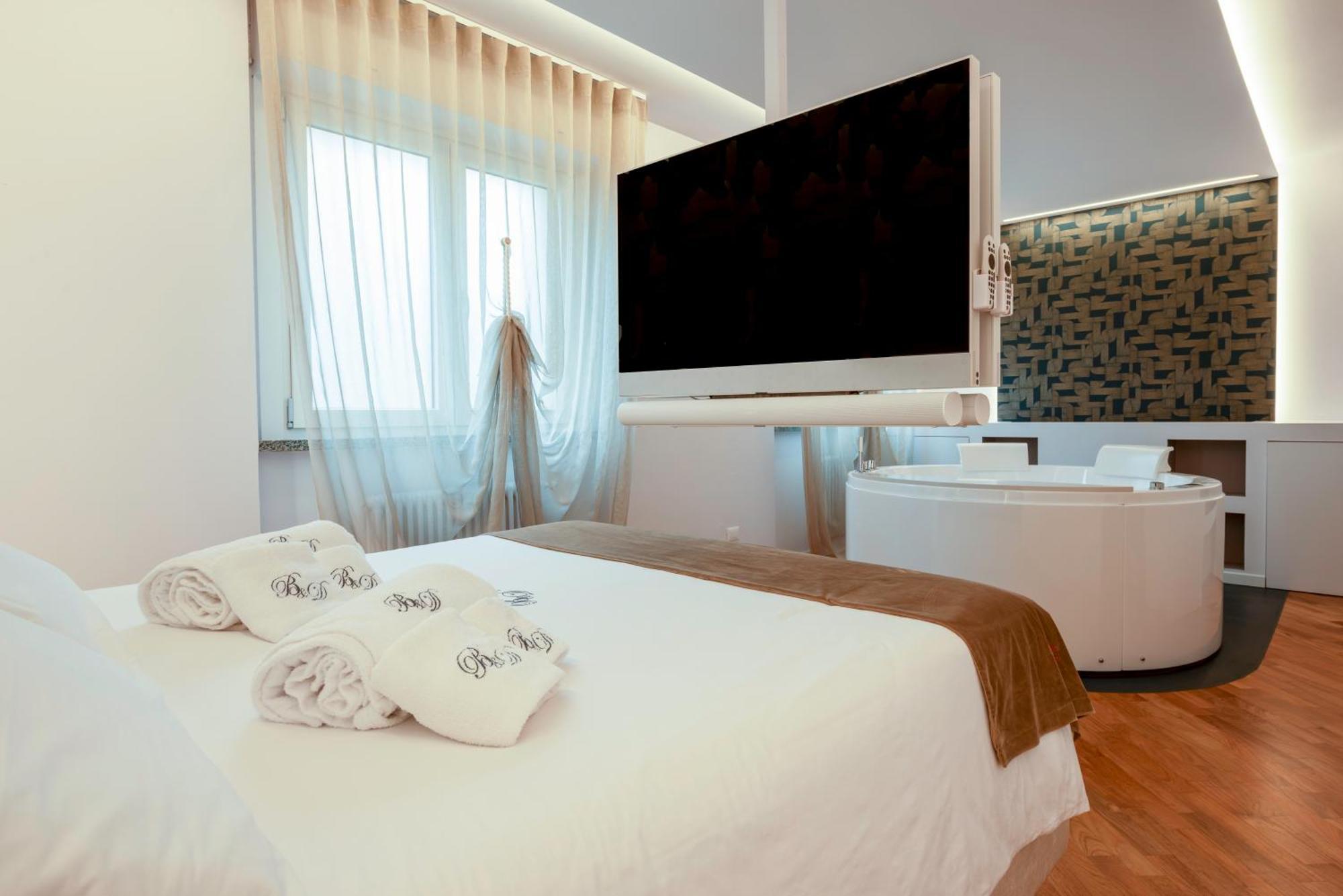 Bed&Dreams Con Jacuzzi Appartement Bergamo Buitenkant foto
